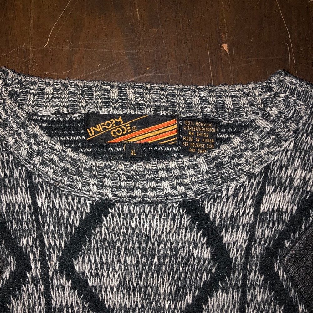Vintage Crewneck Sweater - Picture 2 of 5